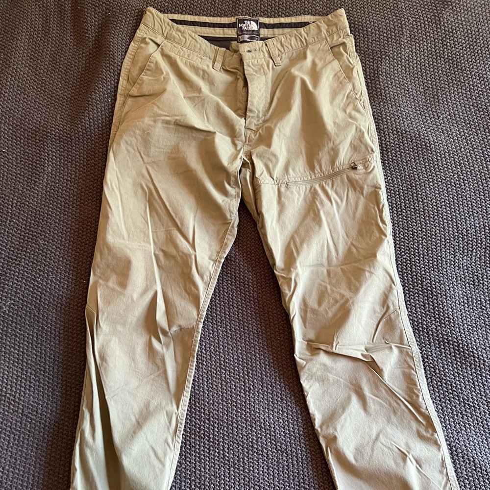 North Face green hiking pants, size 32
